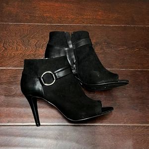 Penny Loves Kenny - Black Suede Open Toe Boots - Size 9